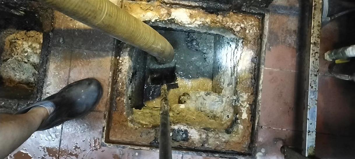 铁西污水池清理一般都有毒气，怎么预防中毒呢？